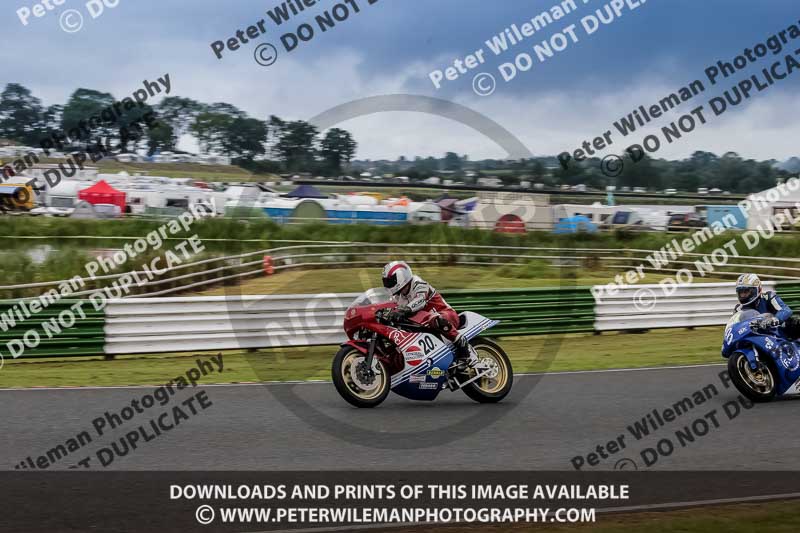 Vintage motorcycle club;eventdigitalimages;mallory park;mallory park trackday photographs;no limits trackdays;peter wileman photography;trackday digital images;trackday photos;vmcc festival 1000 bikes photographs